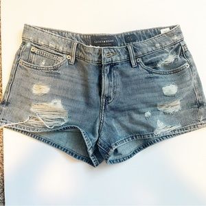Lucky Brand Distressed denim jean shorts size 4 size 27